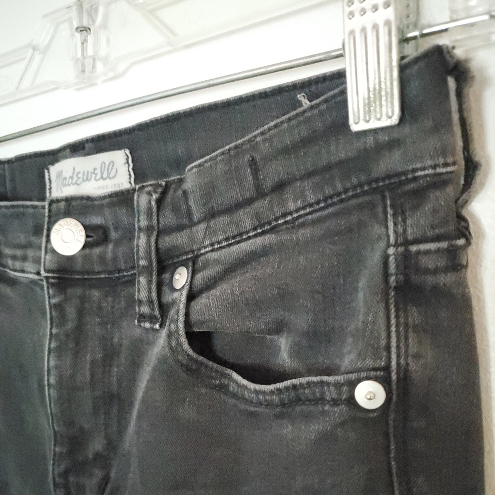 Madewell 10-Inch High Riser Skinny Skinny Jeans in Lunar 26 - Picture 3 of 8